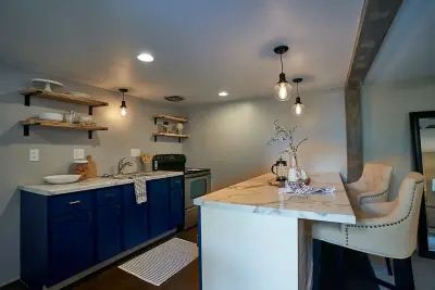 Conlon Remodel and Construction - Carpentry & Woodworking in Des Moines, IA