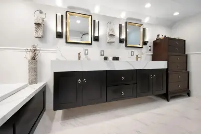 Bathroom by Heartland Home Improvements
