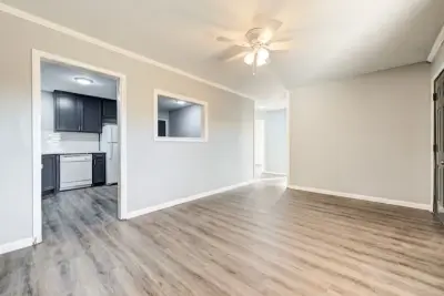 Flores Renovations LLC - Countertop Installation Services in Oklahoma City, OK