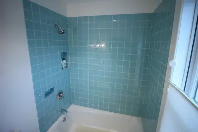 Cerulean Bath Space by Cambridge Home Renovations