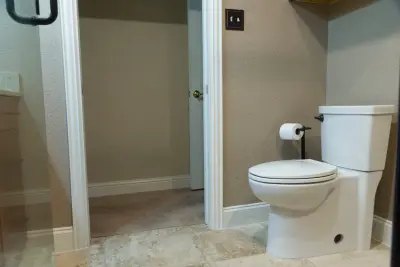 Restroom - Hurst, McVicker by The Rockaway Company