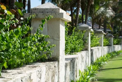 Bahamas Villa by Hess Landscape Architects