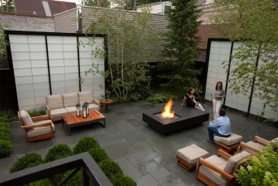 Modern Courtyard — Landscape Design project by Hoerr Schaudt Landscape Architects