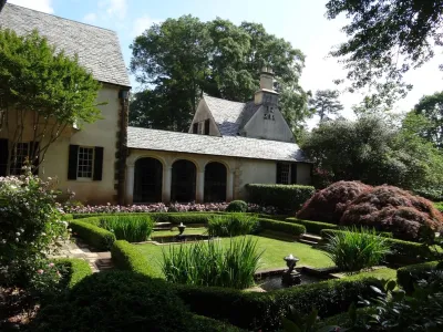 Howard Design Studio - Garden Remodeling in Atlanta, GA
