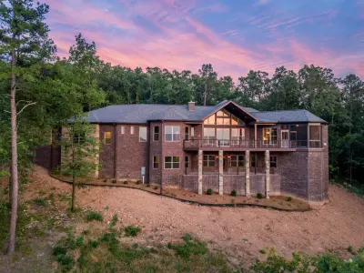 Hines Homes, LLC - Interior Design & Decorating in Maumelle, AR