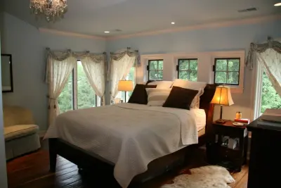 Sleeping Quarters by Craig Tuttle Construction, Inc.