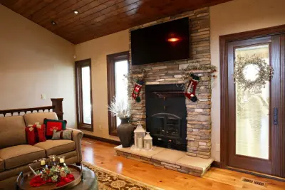 Custom Contours - Tile & Stone Installation Services in Scott City, KS