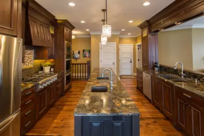 Bluff Ridge Renovation by Quilter Construction & Remodeling