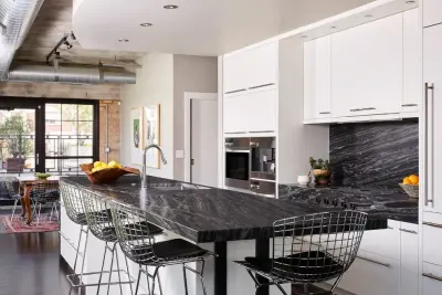 Literary Residences by Full Circle Construction Inc.