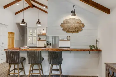 Carnelian Culinary Court by Corvallis Custom Kitchens & Baths