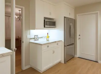 Oakland Kitchen on Castle Drive by Custom Kitchens By John Wilkins, Inc.