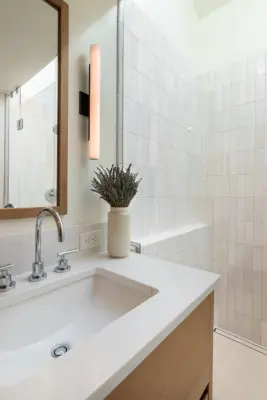 Cedar Hills Primary Bathroom by Straight Line Design And Remodeling