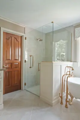 Traditional Main Bathroom by Dave Fox Design Build Remodelers