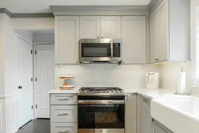 Modern Gray Kitchen Renovation in Macomb by Lincorp / Borchert