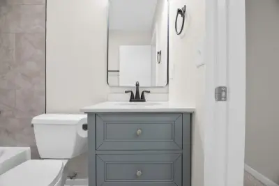 Columbus Basic Bathroom — Kitchen Remodeling project by Fast Bath Makeover