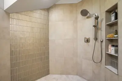 Modern Columbus Main Bathroom by Dave Fox Design Build Remodelers
