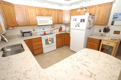 Midland, MI Countertop Replacement Services by Tri-City Remodeling & Nowak Cabinets