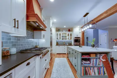 Artisan Kitchen by Distinctive Remodeling, LLC