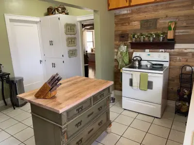 Strong Tower Homes, LLC - Bathroom Remodeling in Tahoka, TX