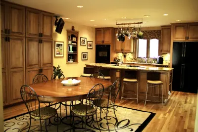 Lou Vaughn Remodeling - Handyman Services in Cincinnati, OH