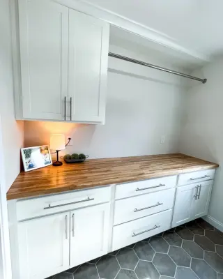 Personalized laundry space by Tmc Construction Services INC