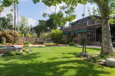 South Pasadena Craftsman — Landscape Design project by June Scott Design