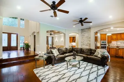 Houston Home Staging and Design - Kitchen Remodeling in Houston, TX