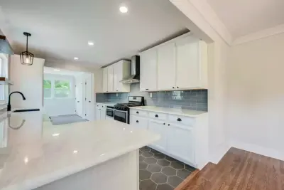 Modern Remodeling - Flooring Installation Services in Heiskell, TN