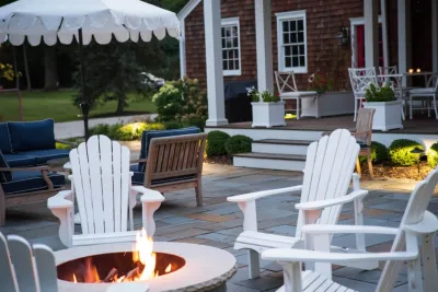 Hudson Village Retreat by KGK Gardening & Design Corp