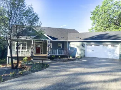 Artisan Residence Construction (H 285) by Trilogy Construction, Inc.