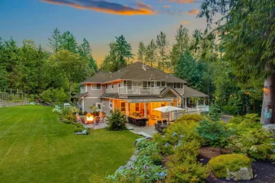 Kim Rooney Design - Outdoor Lighting Installation in Seattle, WA