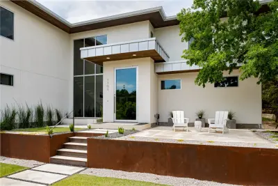 Lipan Trail Quartet by Blue Horse Building & Design