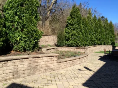 King's Landscape Design - Retaining Wall Construction in Hinsdale, IL