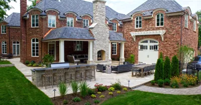 King's Landscape Design - Retaining Wall Construction in Hinsdale, IL