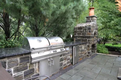 King's Landscape Design - Retaining Wall Construction in Hinsdale, IL