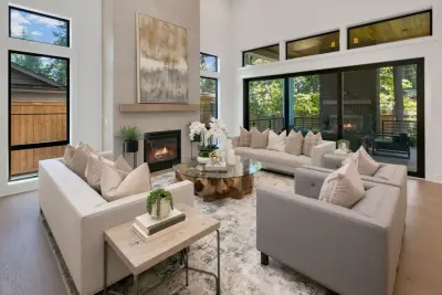 Bellevue Wood by JayMarc Homes