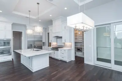 Malibu Two-Level by R. Fleming Construction