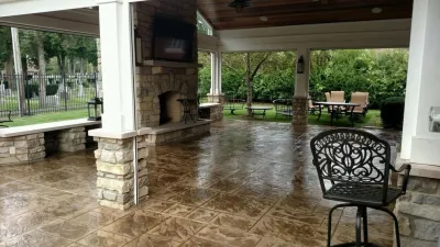 3 Seasons Room - Notre Dame University campus - South Bend — Landscape Design project by Kuert Outdoor Living