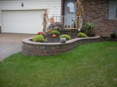 Lamphear's Lawn Service LLC - Tree & Shrub Care in Medina, OH