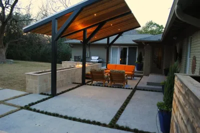 Dallas Ranch Style by LandPatterns, Inc
