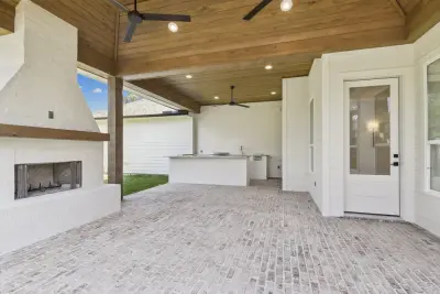 110 Builders - Flooring Installation Services in Mandeville, LA