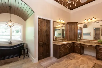 Arrow Custom Homes, Inc. - Custom Home Builders in Sealy, TX