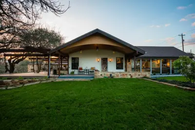 Outland Hill Country LLC - Custom Home Builders in Kerrville, TX