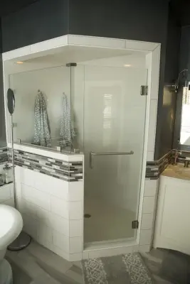 Pampa Parent and Child Baths by Bobby Murray Homes LLC