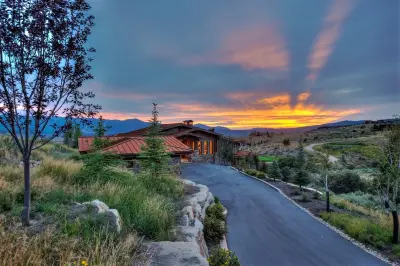 Promontory 6 Home by Douglas Knight Construction