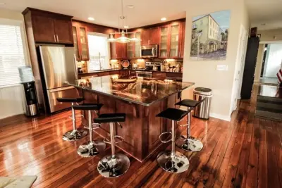 Downtown Charleston, SC Renovation by Arnett Construction And Arnett Custom Homes, LLC