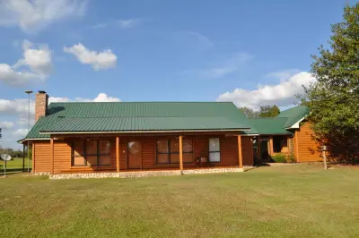 Newton Log Homes Construction - Deck Building & Repair in Newton, TX