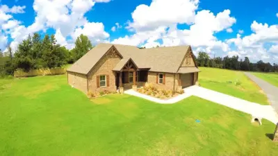 Longview Capstone Homes - Interior Design & Decorating in Diana, TX
