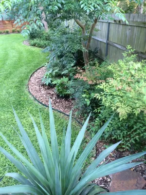 Barnes Residence by Leifeste Landscape Design