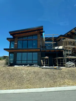 Sky Summit by Deer Hollow Construction & Development
